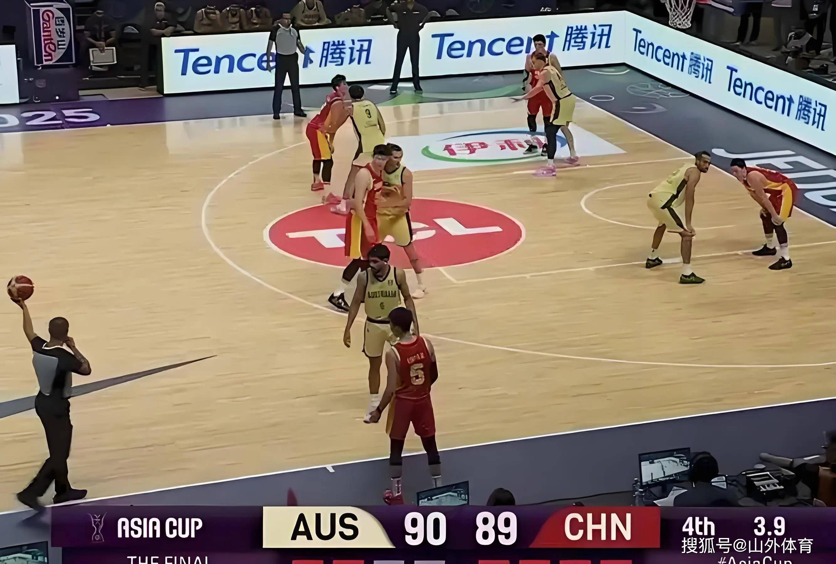 热闹一幕!国内顶尖体育赛事激烈决胜 热闹一幕!国内顶尖体育赛事激烈决胜