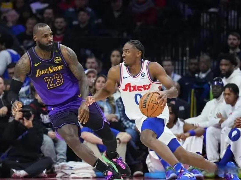 湖人对阵人戴维斯对西蒙斯的较量 湖人对阵人戴维斯对西蒙斯的较量