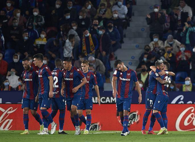 巴伦西亚主场逼平阿拉维斯,难分高下的简单介绍 巴伦西亚主场逼平阿拉维斯,难分高下的简单介绍