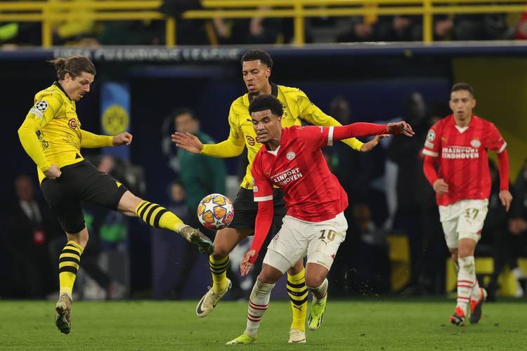 包含纷纷角逐!顶级球队争夺胜利荣耀的词条 包含纷纷角逐!顶级球队争夺胜利荣耀的词条