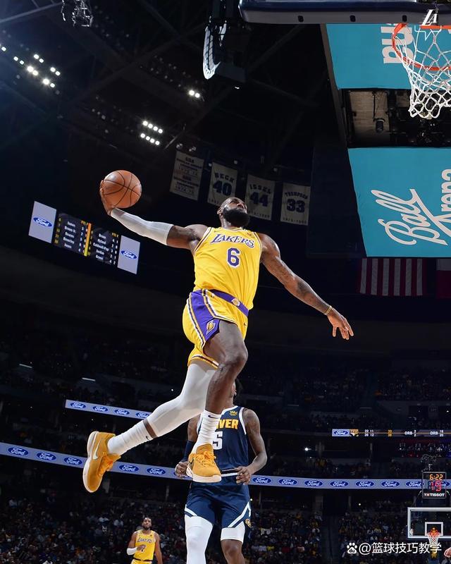 湖人再胜掘金,取得4-0横扫 湖人再胜掘金,取得4-0横扫