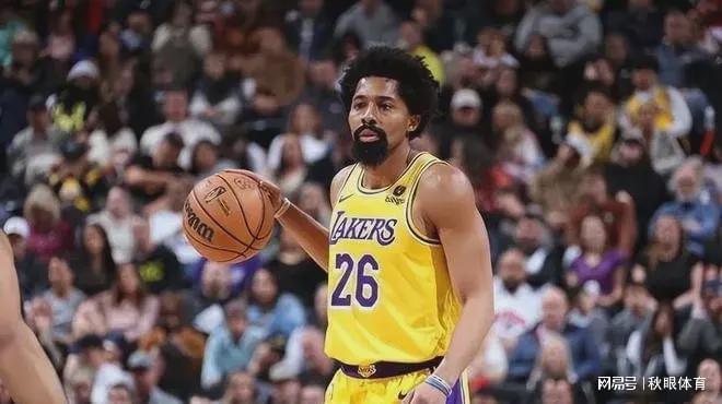 猛龙大胜湖人,伦纳德轰28分 猛龙大胜湖人,伦纳德轰28分