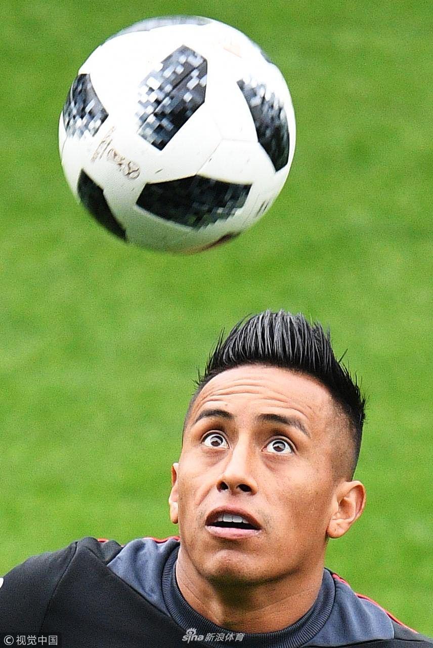 秘鲁队球员训练备战新赛季 秘鲁队球员训练备战新赛季